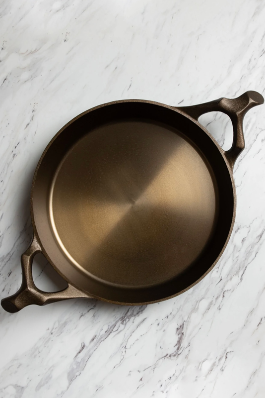 Nest Homeware Cast Iron Skillet with Lid