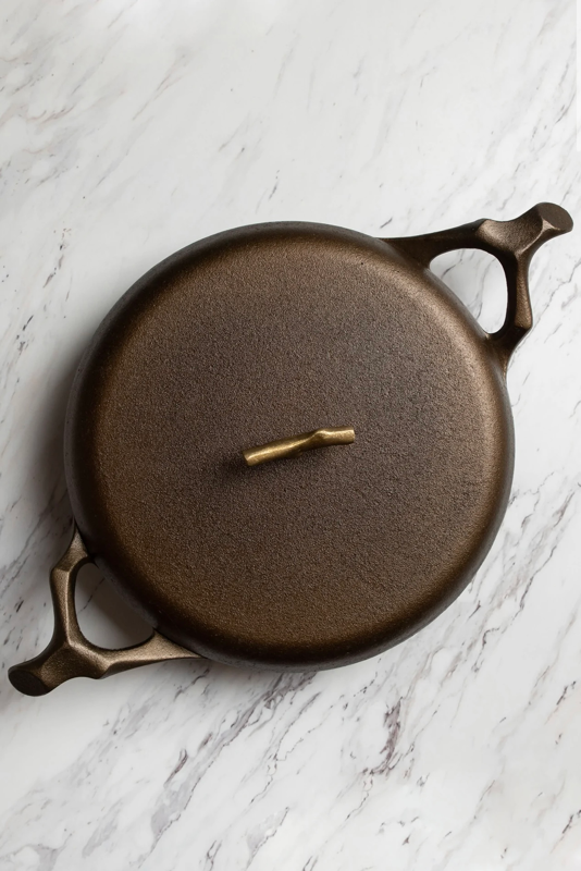 Nest Homeware Cast Iron Skillet with Lid